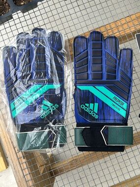adidas Soccer Gloves, Size 10 (unused)